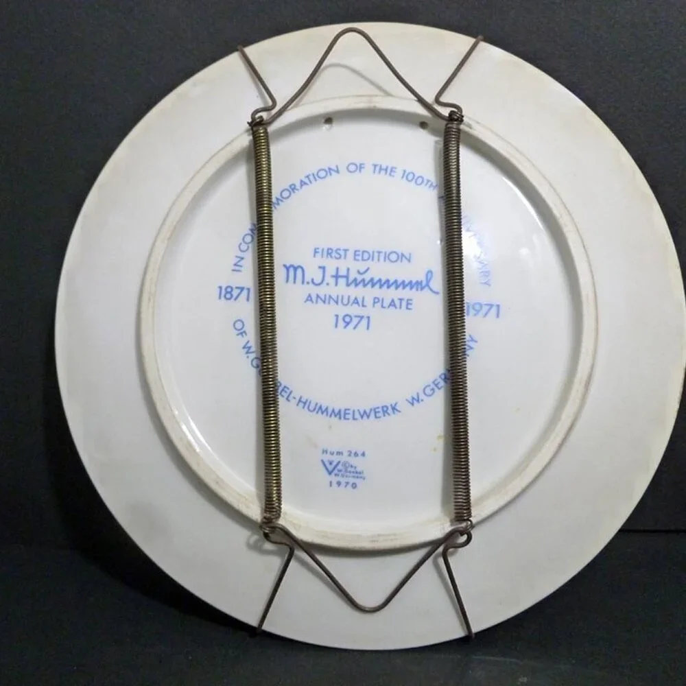 HUMMEL W.GERMANY PORCELAIN 7 1/2" ANNUAL PLATE # 264 FIRST ISSUE  1971s MKD 8125 - Picture 3 of 6